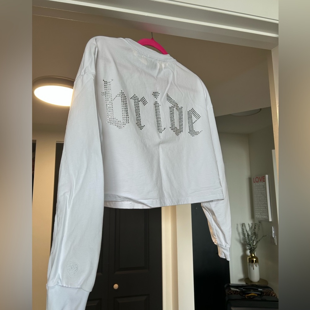 Crop bride shirt